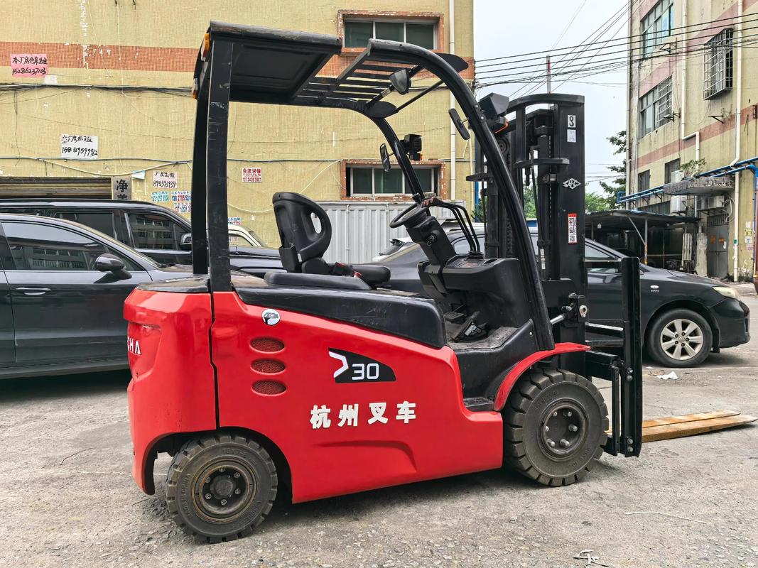 杭叉x系列3吨电动叉车,二节三米门架带侧移器,全新实心胎,2